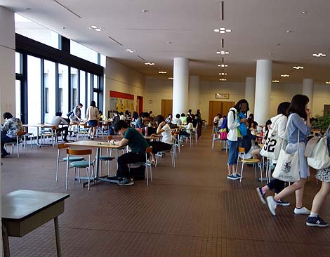 中央大学生協食堂 多摩店（東京八王子）370円多摩キャンカレー