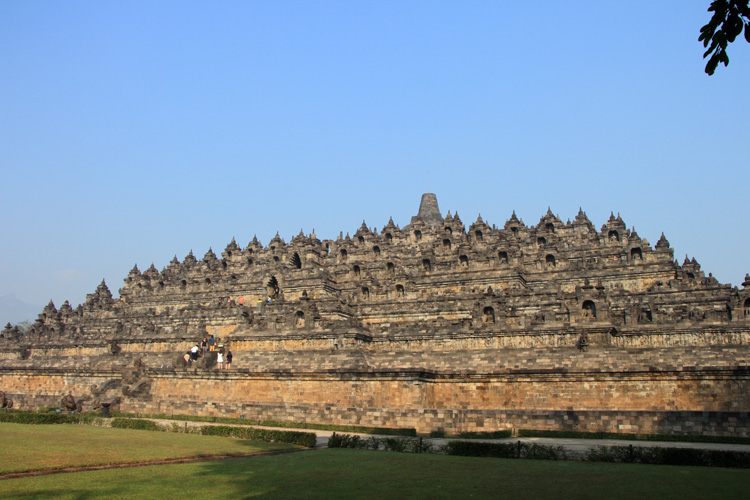 150717_Candi-Borobudur.jpg