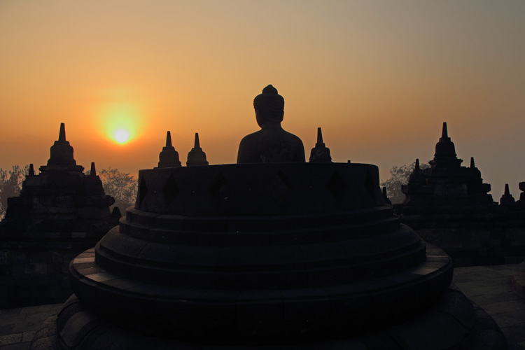 150717_Sunrise-Buddha.jpg