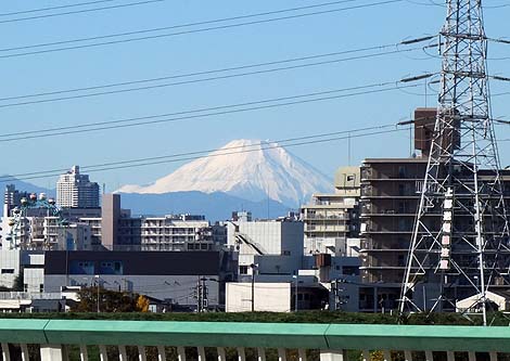 富士山がくっきり！食べログナンバー3のとんかつとばりかた博多ラーメン（日本一周旅215日目）