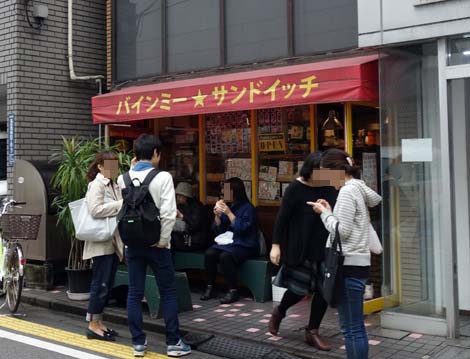 日本で一番古い駄菓子屋さんは創業何年？そしてもんじゃ焼きを喰らう！（日本一周旅208日目）