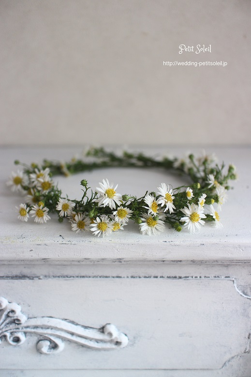 白い小花の冠　white flower crown